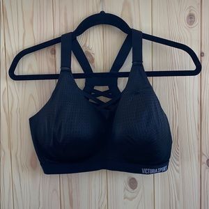 36DD Black Victoria’s Secret incredible sports bra